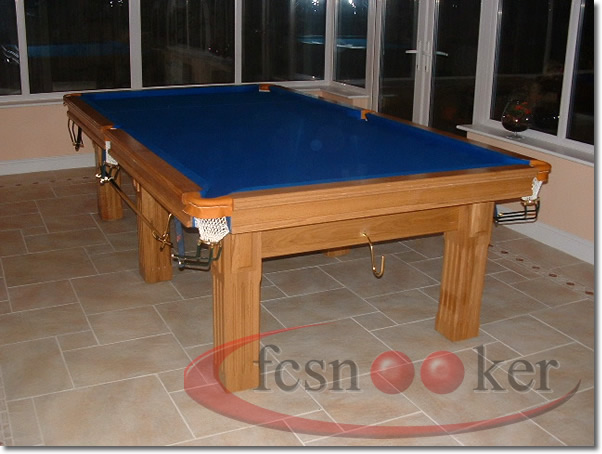 9 foot Traditional in Oak with Blue Cloth